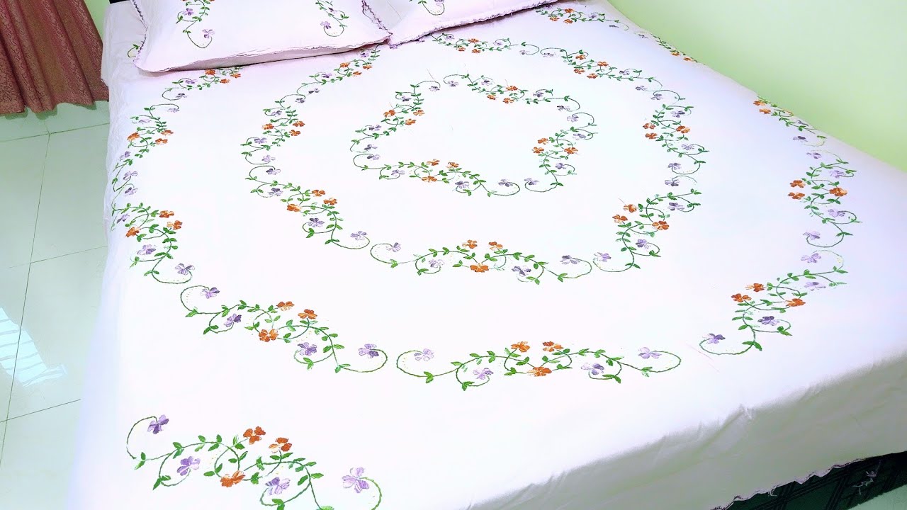 সাদা স্ট্রাইপ বেডশীট